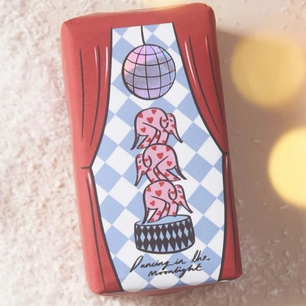 ANTHROPOLOGIE HOLIDAY Christmas SOAP MIDNIGHT FLORA scent NEW GWP